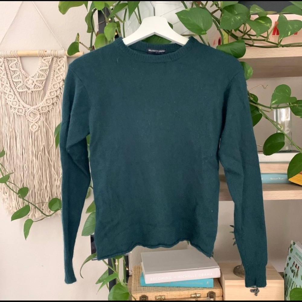 GREEN BRANDY MELVILLE SWEATER